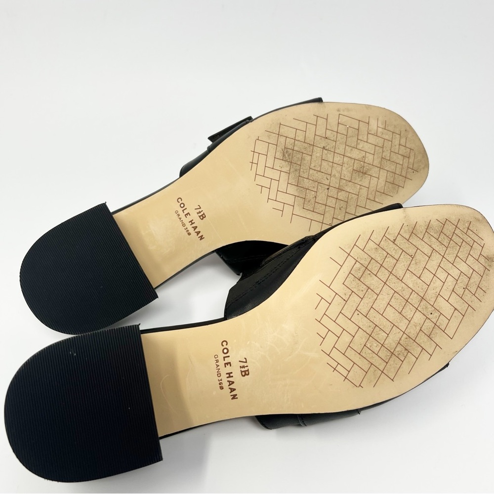 Cole Haan Crosby Sandal
Size 7.5 - Picture 6 of 8